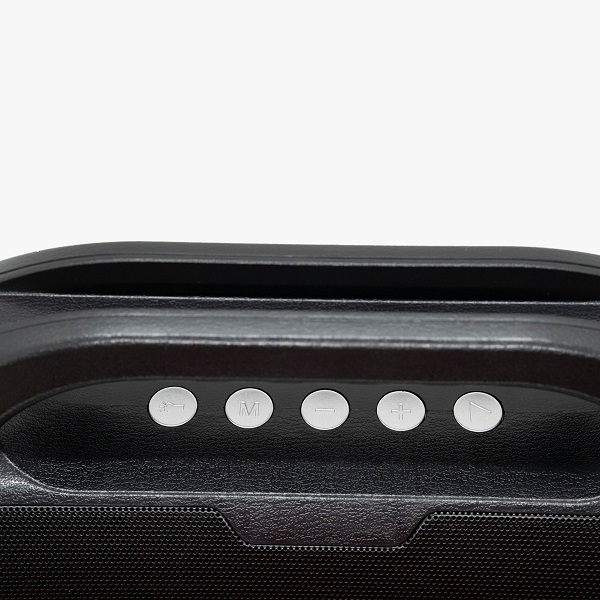 Hinnu HN-BT-506 multifunctional wireless speaker with LED flashlight.