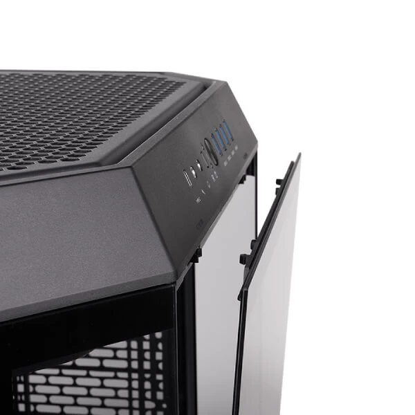 Thermaltake The Tower 600 Mid Tower ATX Cabinet (Black)