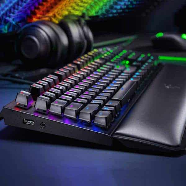 Razer BlackWidow Elite Green Switches with RGB Backlight Mechanical Gaming Keyboard