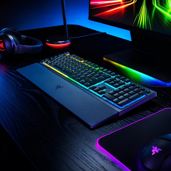 Razer Ornata V3 Mecha-Membrane Full-Size Gaming RGB Keyboard with Magnetic Wrist Rest (Black)