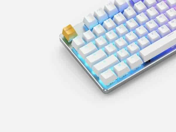 Glorious GMMK Fullsize White Mechanical Keyboard